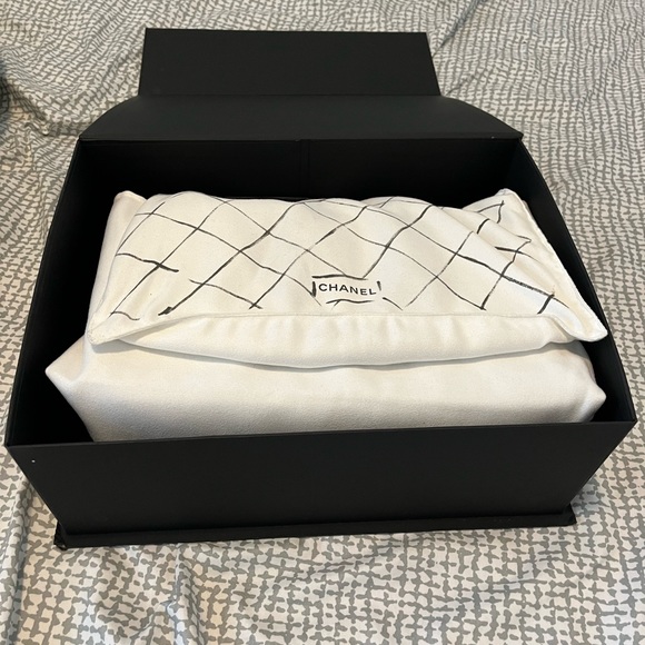 Chanel caviar jumbo flap shw - Picture 8 of 9